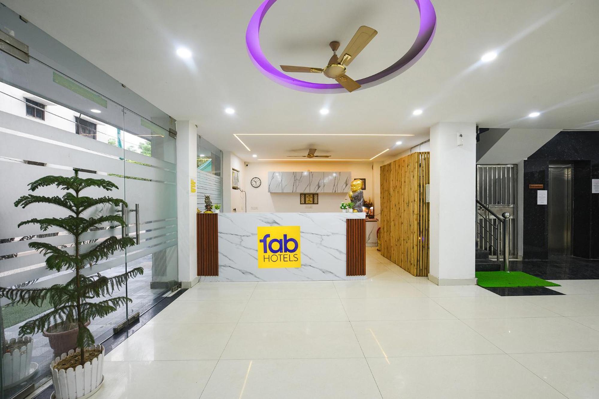 Fabhotel Wonderland Studio Rooms 古尔冈 外观 照片
